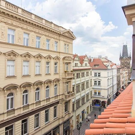Charles Bridge Tower / Prague Castle View Appartement Buitenkant foto