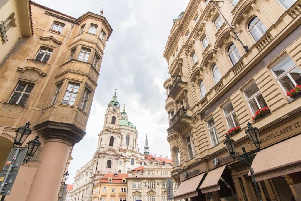 Charles Bridge Tower / Prague Castle View Appartement Buitenkant foto