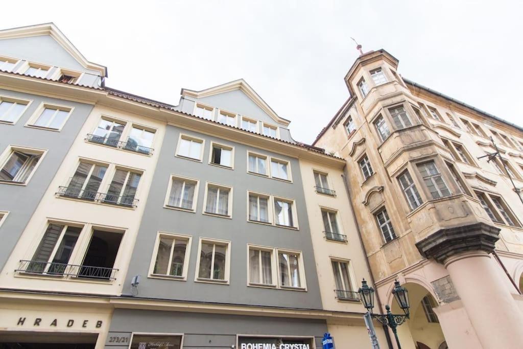 Charles Bridge Tower / Prague Castle View Appartement Buitenkant foto
